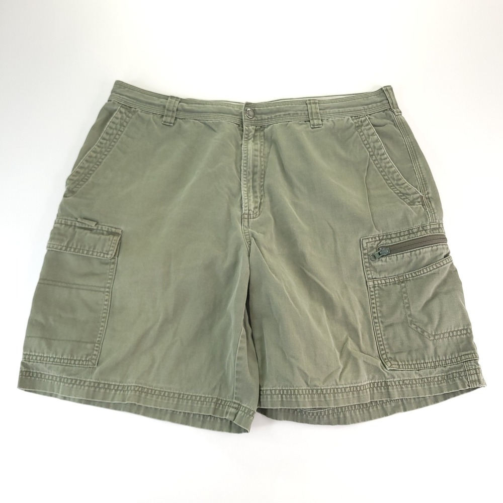 Columbia Cargo Shorts Mens 36 x 9 Army Green Canvas‎ Waist Military Look Camping